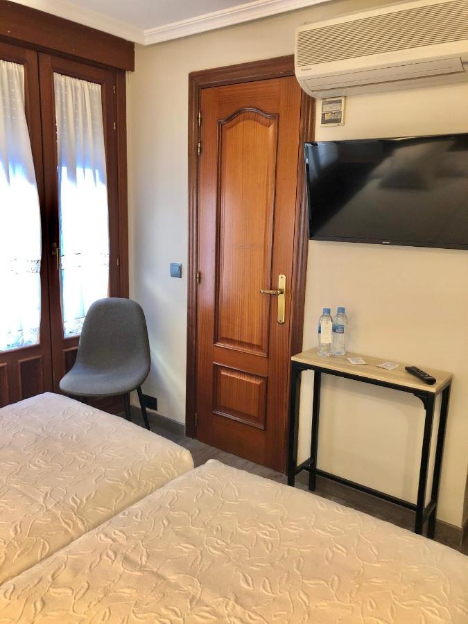 Hostal Astoria Мадрид Экстерьер фото