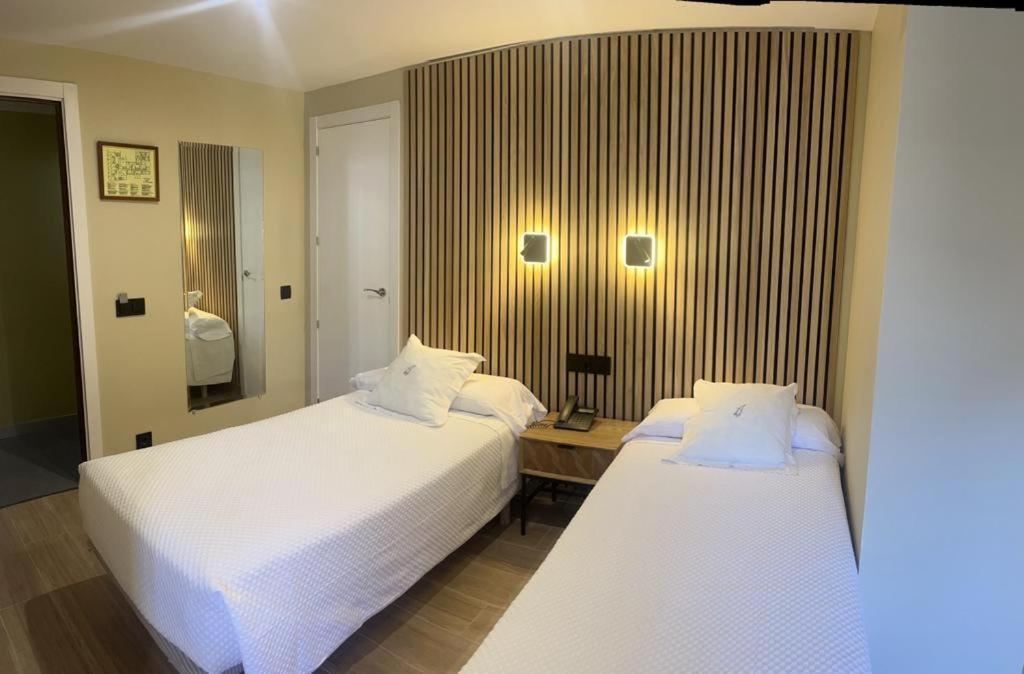 Hostal Astoria Мадрид Экстерьер фото