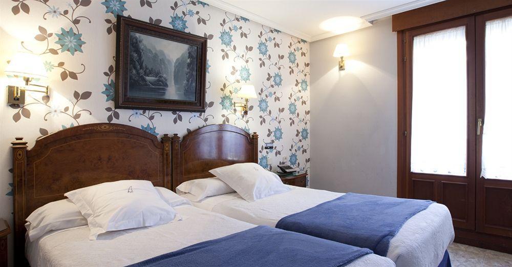 Hostal Astoria Мадрид Экстерьер фото