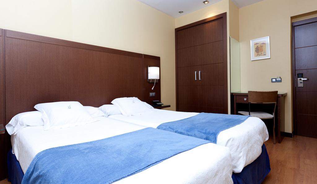 Hostal Astoria Мадрид Экстерьер фото