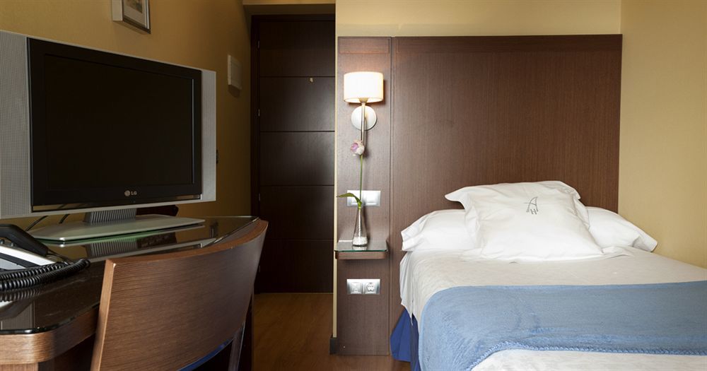 Hostal Astoria Мадрид Экстерьер фото
